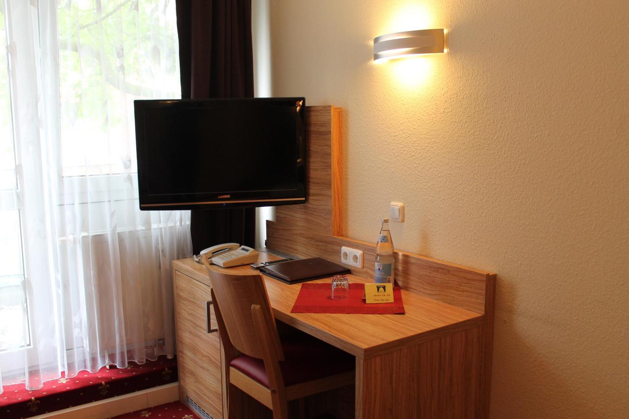 Hotel Harburger Hof Хамбург Екстериор снимка