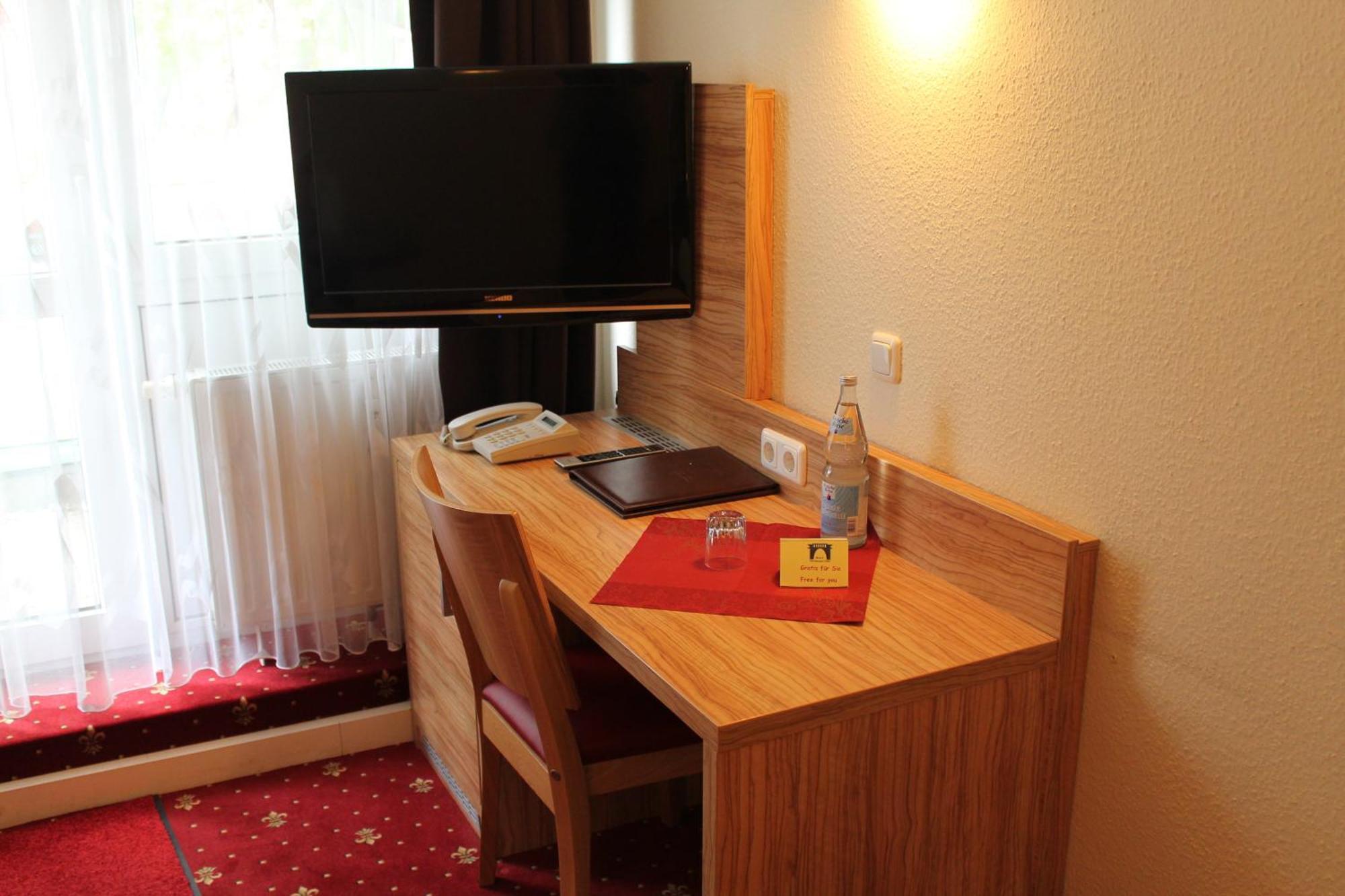 Hotel Harburger Hof Хамбург Екстериор снимка